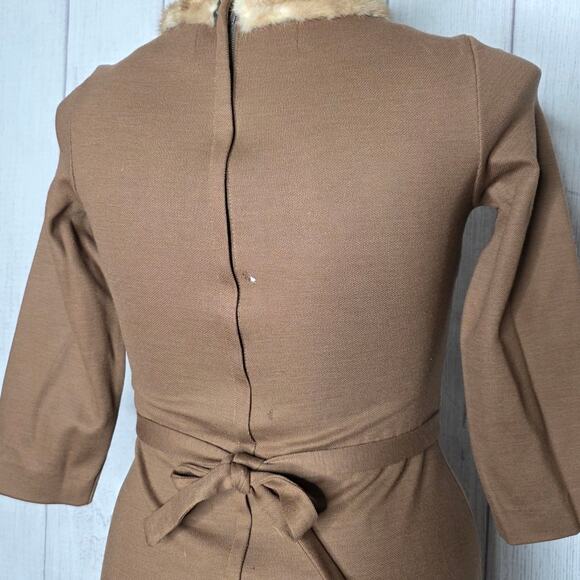 Vintage Brown Midi Dress with Fur Collar Trim *has damage* READ - sz M/L - Picture 5 of 7